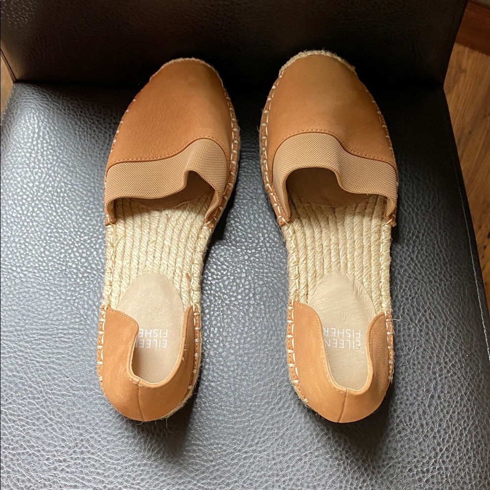 Eileen Fisher NWT in box Sand color, Tumbled Nubuck espadrilles - Picture 2 of 8